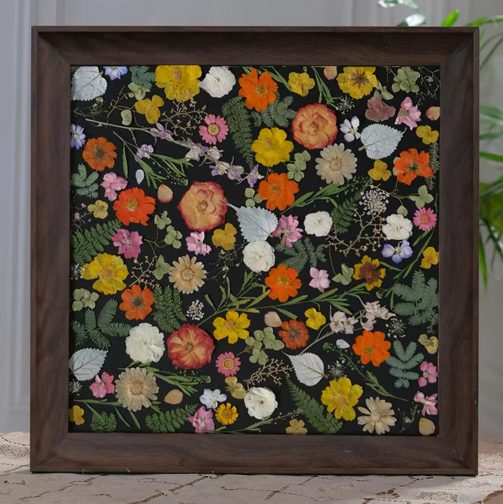 Pressed flower artwork frame